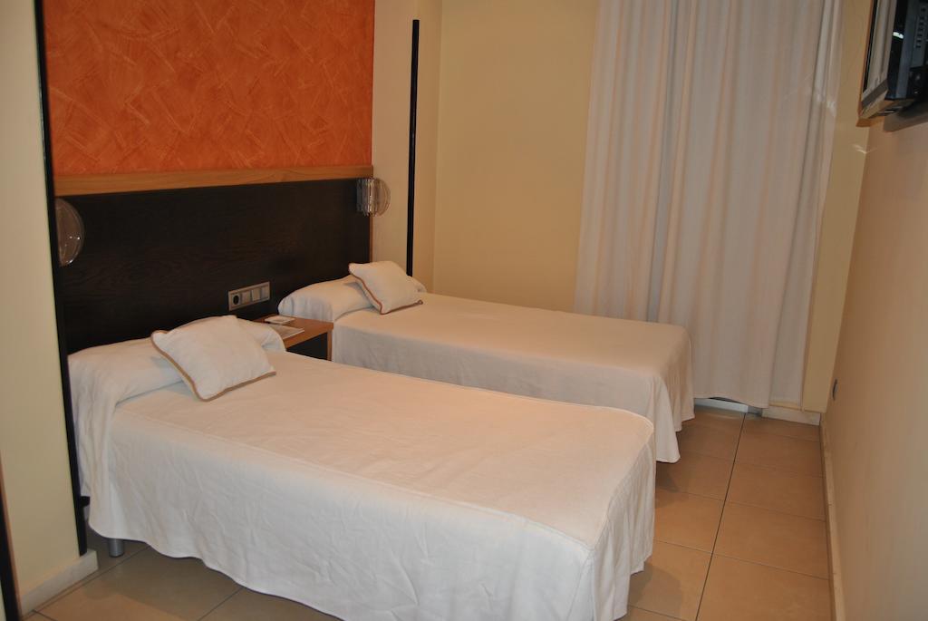 Hotel Fuente De La Magdalena Santa Amalia Pokoj fotografie